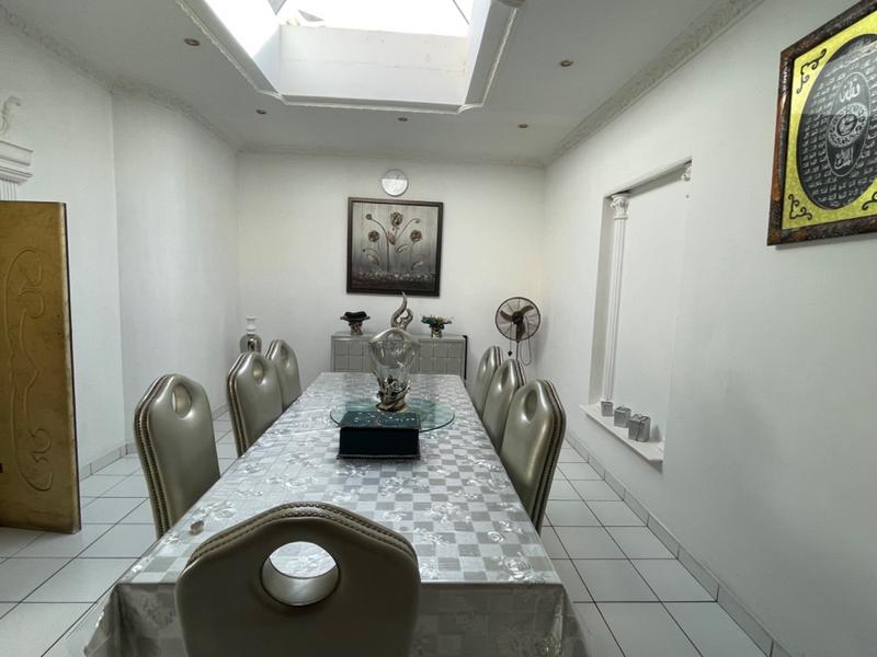 5 Bedroom Property for Sale in Herrwood Park KwaZulu-Natal