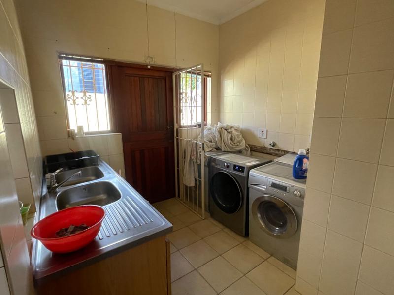 5 Bedroom Property for Sale in Herrwood Park KwaZulu-Natal