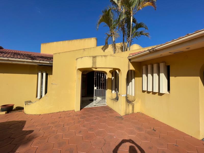 5 Bedroom Property for Sale in Herrwood Park KwaZulu-Natal