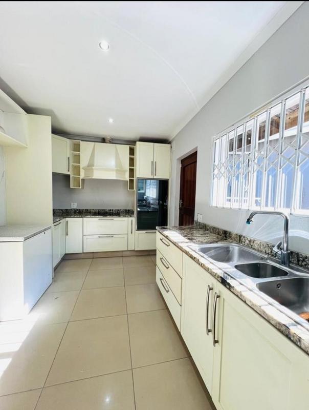 3 Bedroom Property for Sale in Farningham Ridge KwaZulu-Natal
