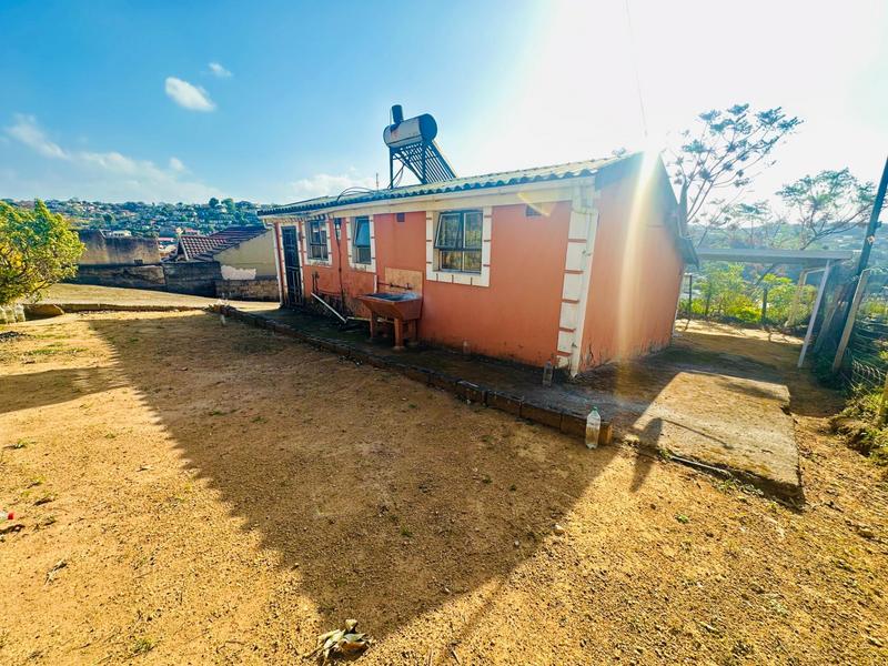 2 Bedroom Property for Sale in Umlazi KwaZulu-Natal