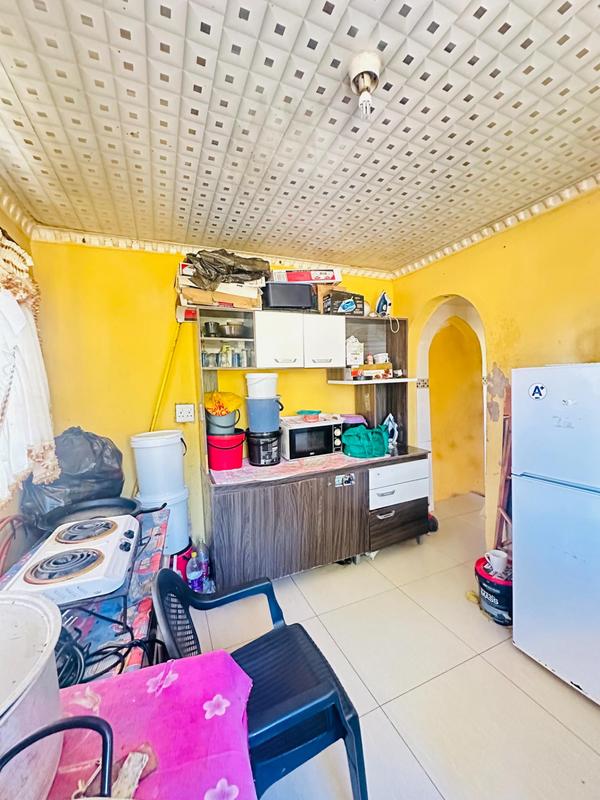 2 Bedroom Property for Sale in Umlazi KwaZulu-Natal