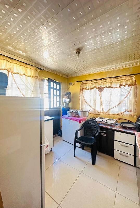 2 Bedroom Property for Sale in Umlazi KwaZulu-Natal