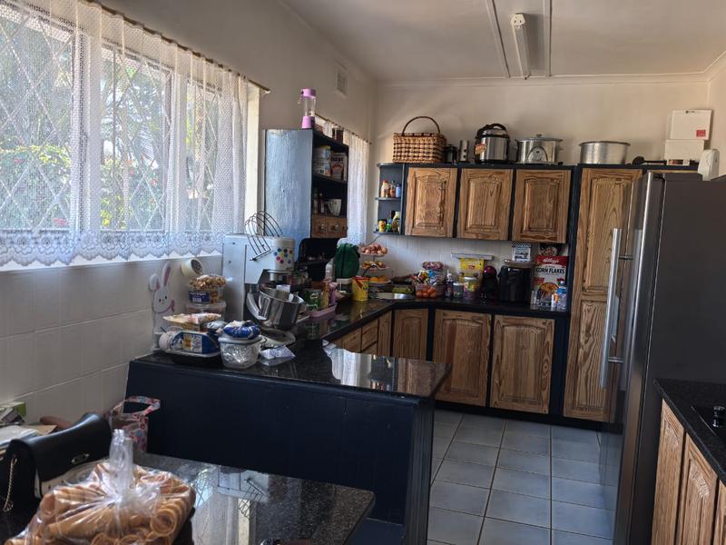 4 Bedroom Property for Sale in Amanzimtoti KwaZulu-Natal