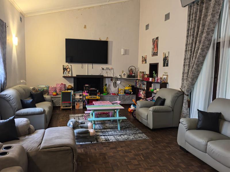 4 Bedroom Property for Sale in Amanzimtoti KwaZulu-Natal