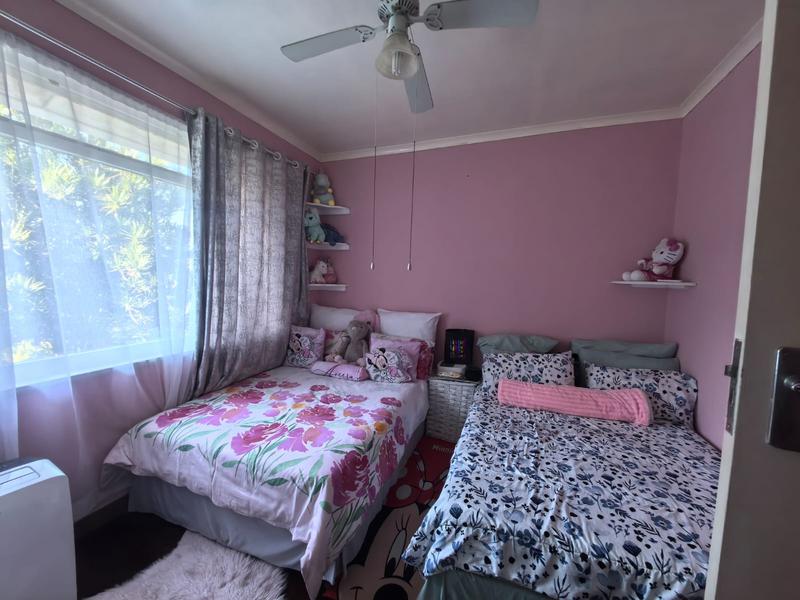 4 Bedroom Property for Sale in Amanzimtoti KwaZulu-Natal