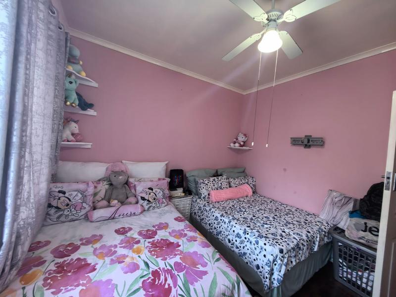4 Bedroom Property for Sale in Amanzimtoti KwaZulu-Natal