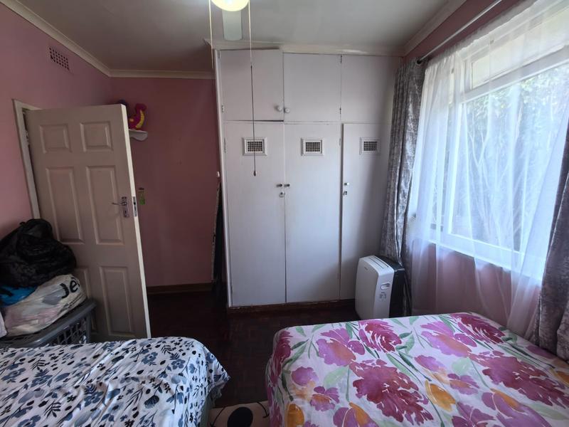 4 Bedroom Property for Sale in Amanzimtoti KwaZulu-Natal