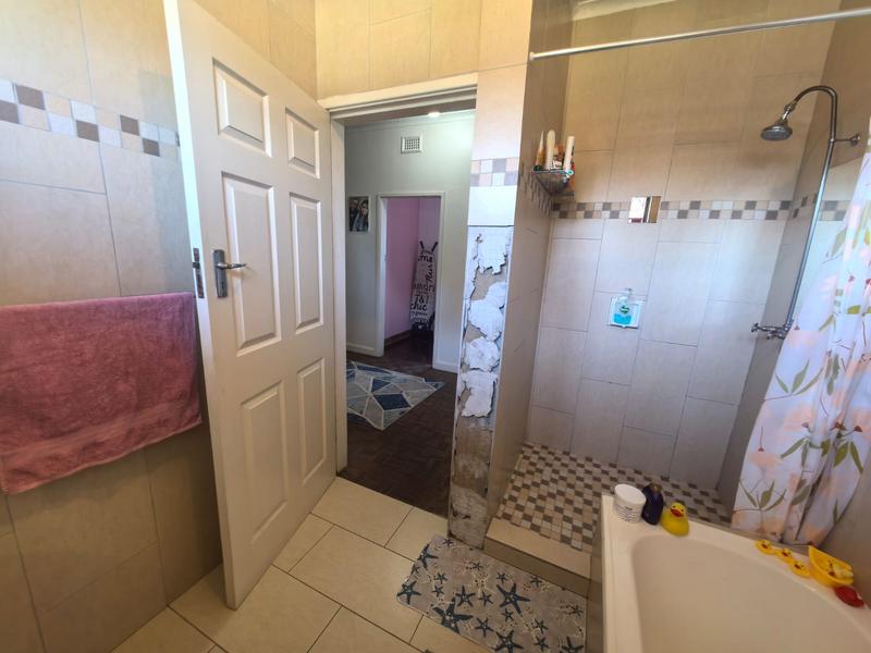 4 Bedroom Property for Sale in Amanzimtoti KwaZulu-Natal