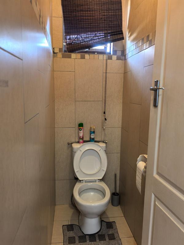 4 Bedroom Property for Sale in Amanzimtoti KwaZulu-Natal