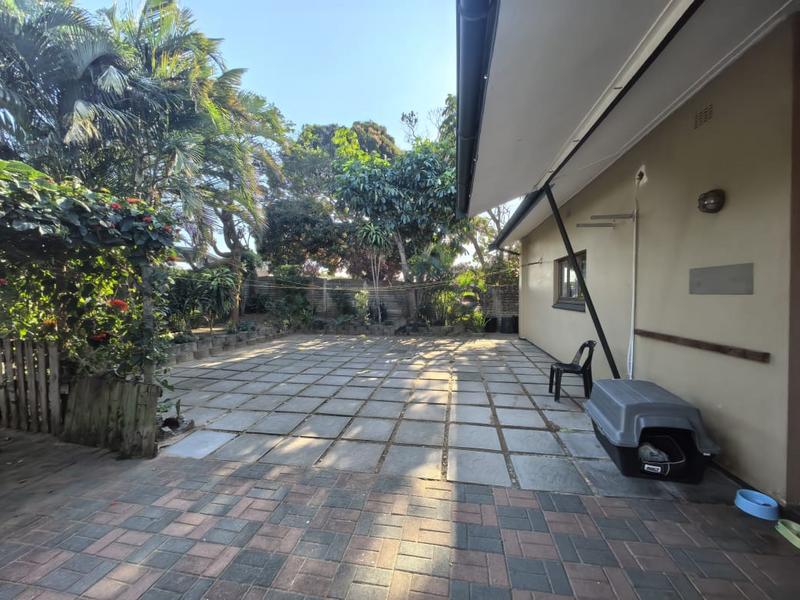 4 Bedroom Property for Sale in Amanzimtoti KwaZulu-Natal