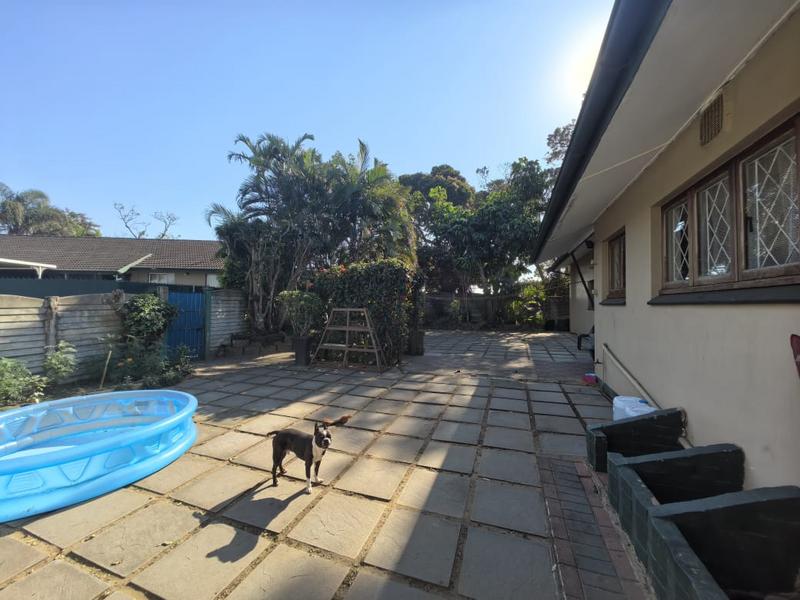 4 Bedroom Property for Sale in Amanzimtoti KwaZulu-Natal