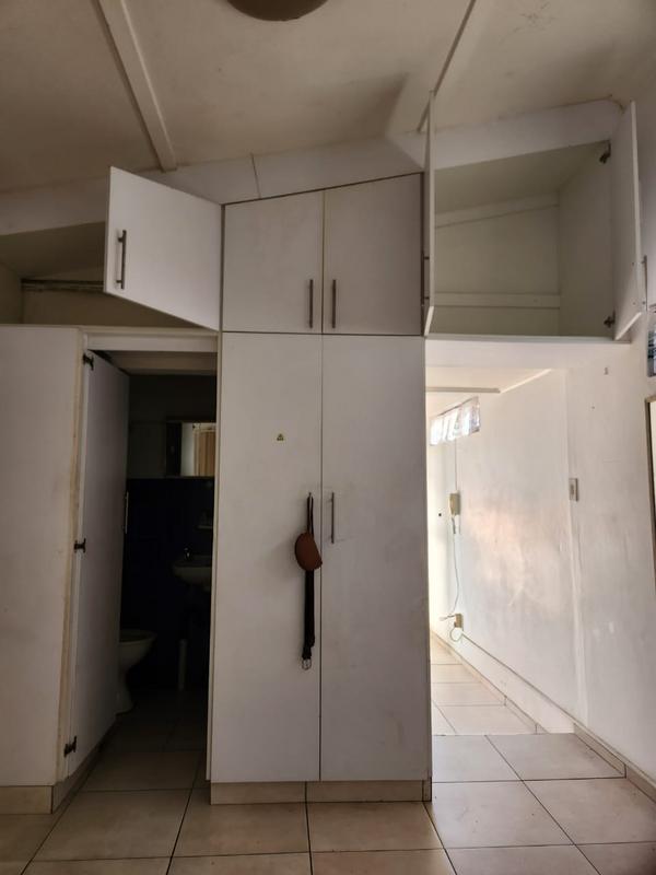 1 Bedroom Property for Sale in Bellair KwaZulu-Natal