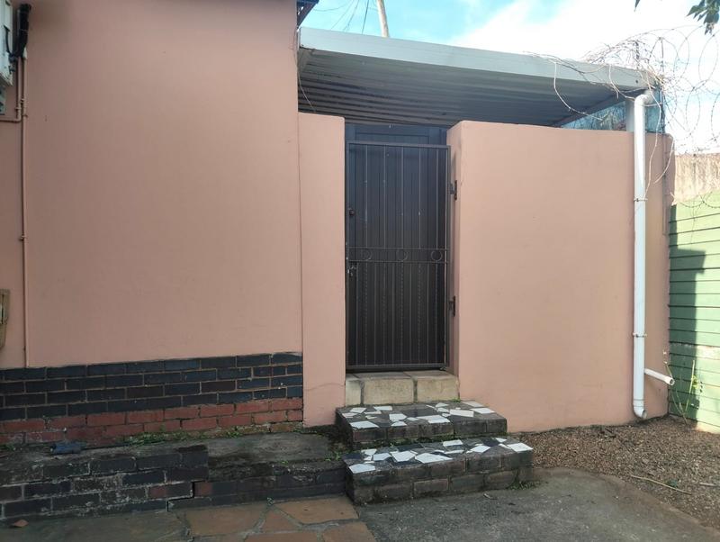 1 Bedroom Property for Sale in Bellair KwaZulu-Natal