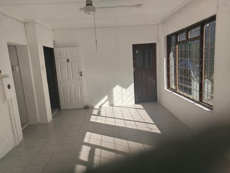 To Let 2 Bedroom Property for Rent in Northdene KwaZulu-Natal