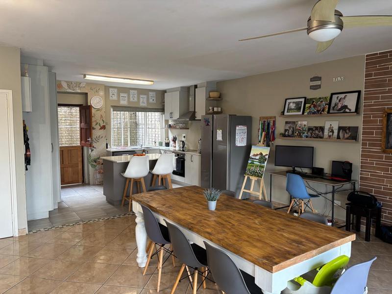 3 Bedroom Property for Sale in Amanzimtoti KwaZulu-Natal