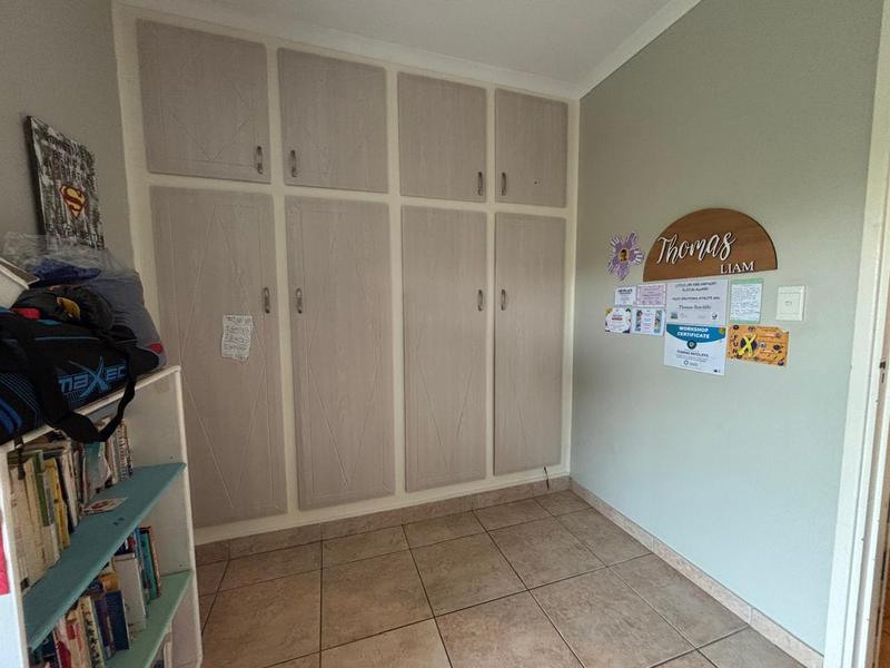 3 Bedroom Property for Sale in Amanzimtoti KwaZulu-Natal