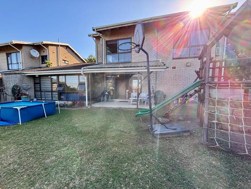 3 Bedroom Property for Sale in Amanzimtoti KwaZulu-Natal