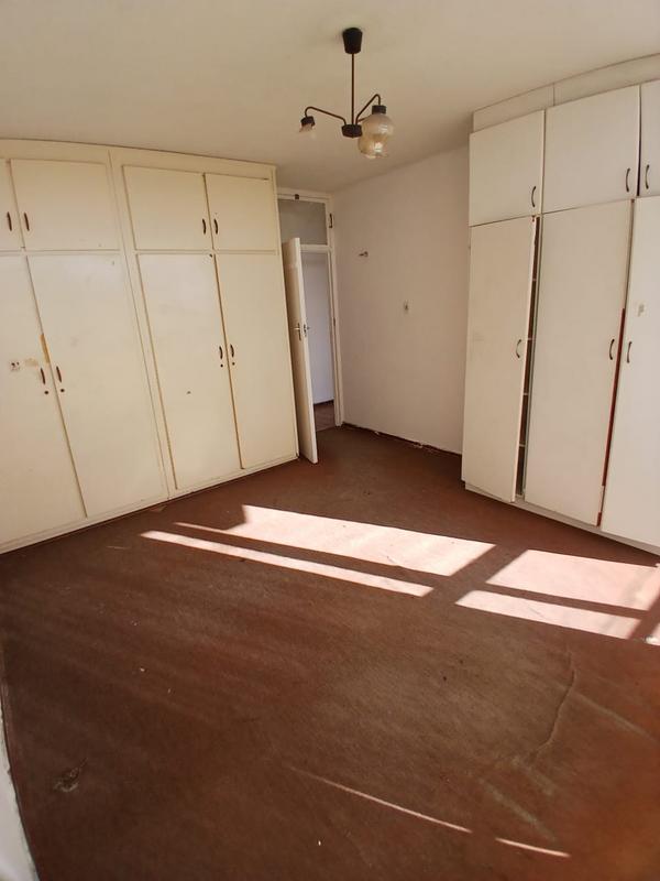 2 Bedroom Property for Sale in Pinetown KwaZulu-Natal