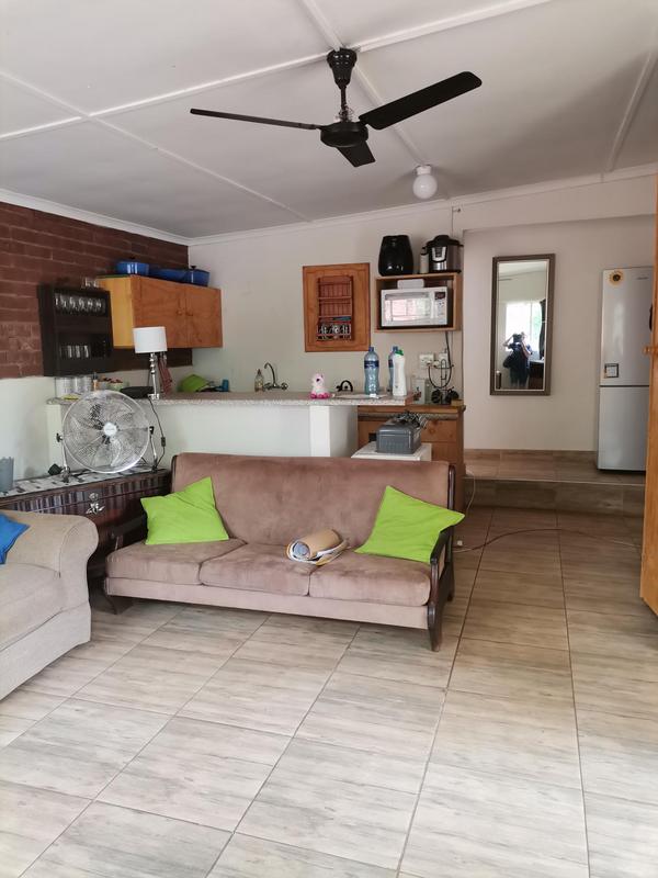 To Let 2 Bedroom Property for Rent in Richem KwaZulu-Natal