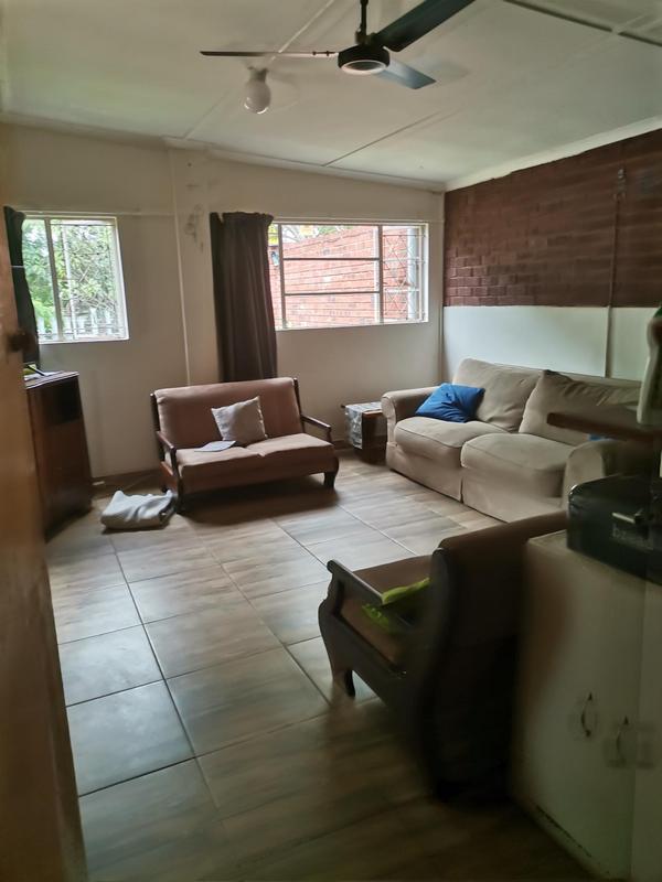 To Let 2 Bedroom Property for Rent in Richem KwaZulu-Natal