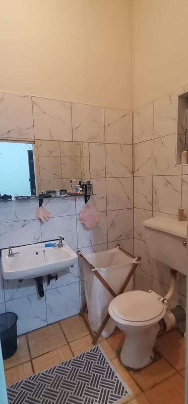 To Let 2 Bedroom Property for Rent in Richem KwaZulu-Natal