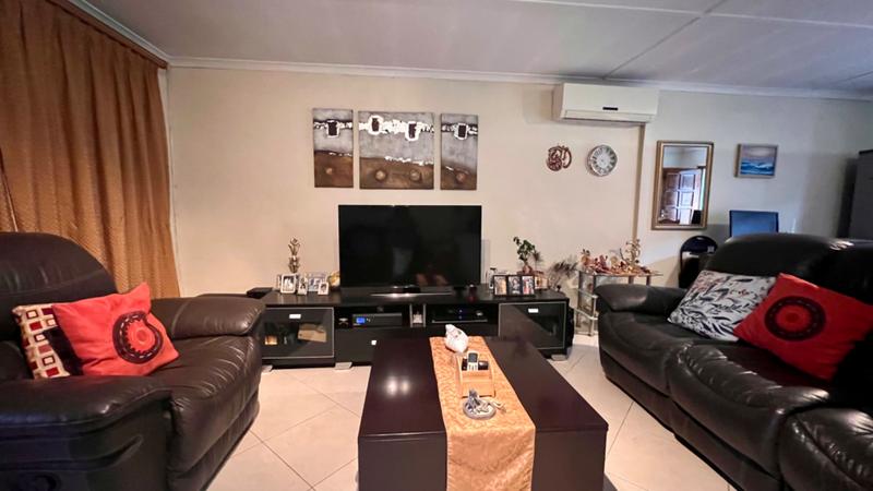 3 Bedroom Property for Sale in Sherwood KwaZulu-Natal