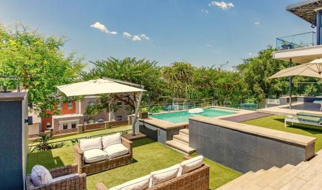 4 Bedroom Property for Sale in Caneside KwaZulu-Natal