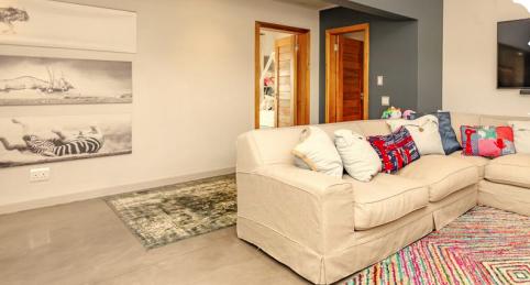 4 Bedroom Property for Sale in Caneside KwaZulu-Natal