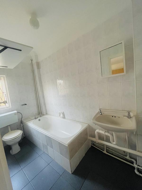 1 Bedroom Property for Sale in Uvongo KwaZulu-Natal