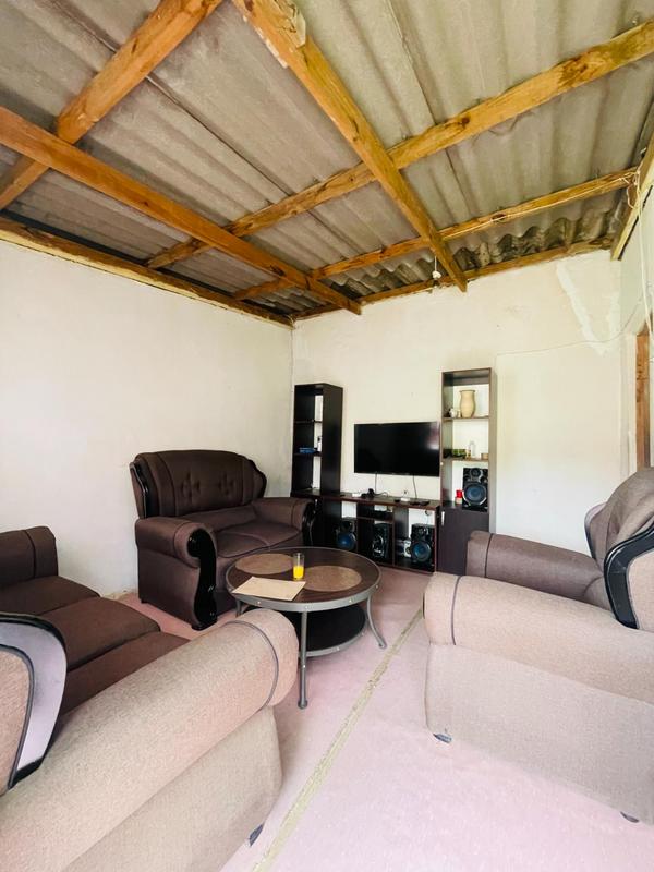 2 Bedroom Property for Sale in Umlazi KwaZulu-Natal