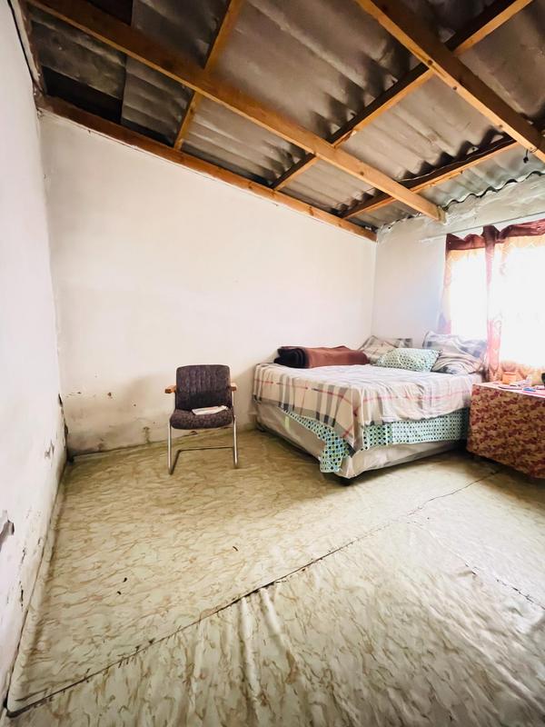 2 Bedroom Property for Sale in Umlazi KwaZulu-Natal