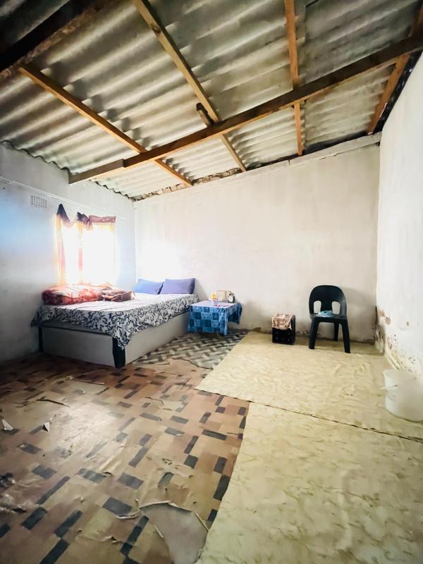 2 Bedroom Property for Sale in Umlazi KwaZulu-Natal