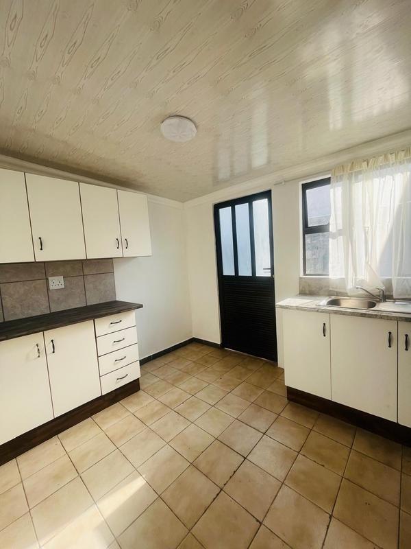 1 Bedroom Property for Sale in Uvongo KwaZulu-Natal