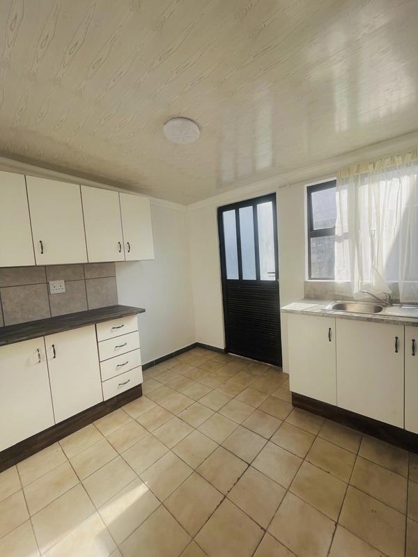 1 Bedroom Property for Sale in Uvongo KwaZulu-Natal