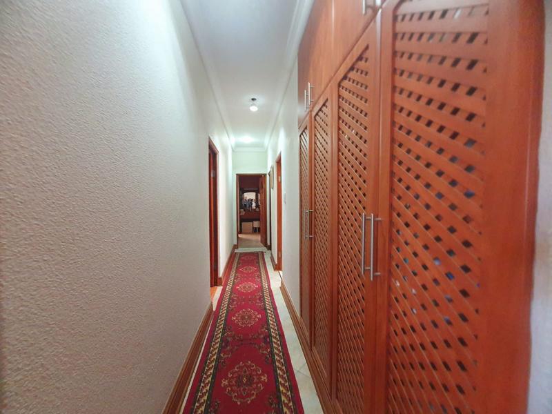 4 Bedroom Property for Sale in Manaba Beach KwaZulu-Natal