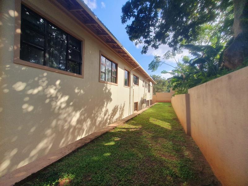 4 Bedroom Property for Sale in Manaba Beach KwaZulu-Natal