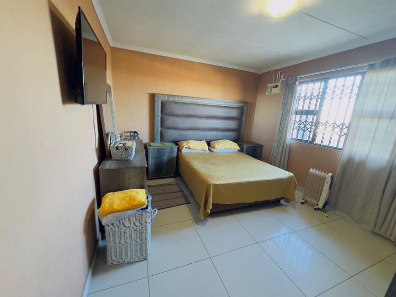 2 Bedroom Property for Sale in Ntuzuma KwaZulu-Natal