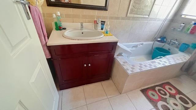 To Let 3 Bedroom Property for Rent in Kharwastan KwaZulu-Natal