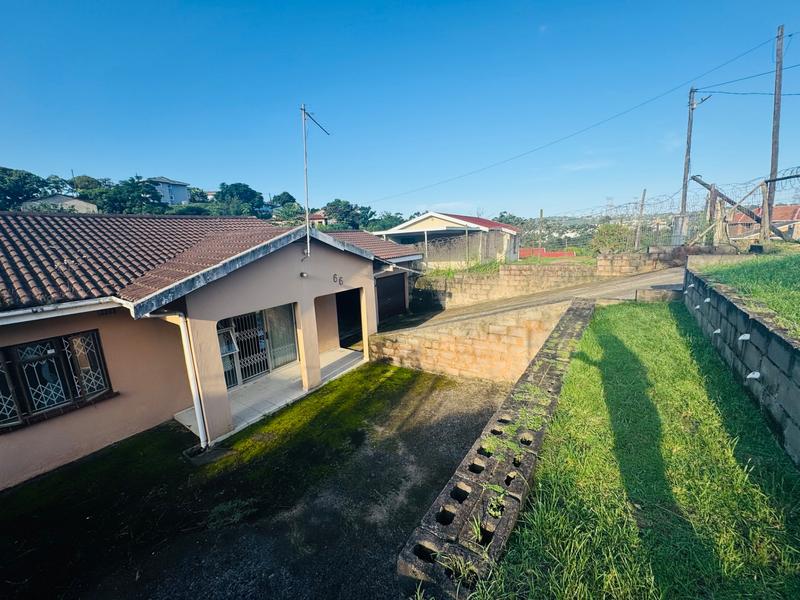 4 Bedroom Property for Sale in Avoca KwaZulu-Natal