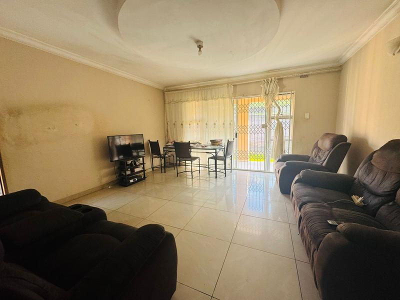 4 Bedroom Property for Sale in Avoca KwaZulu-Natal