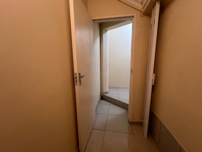 To Let 1 Bedroom Property for Rent in Reservoir Hills KwaZulu-Natal