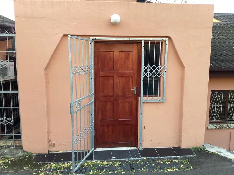 To Let 1 Bedroom Property for Rent in Reservoir Hills KwaZulu-Natal