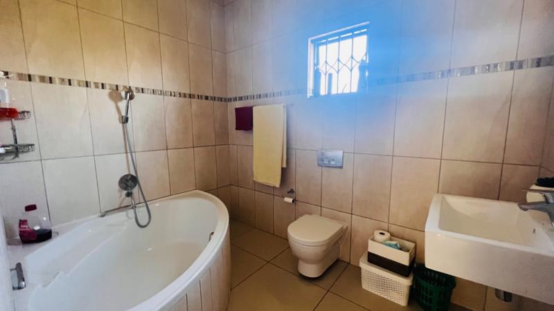 3 Bedroom Property for Sale in Reservoir Hills KwaZulu-Natal