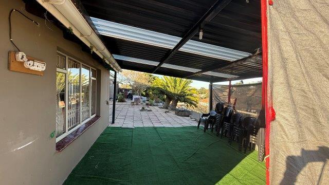 3 Bedroom Property for Sale in Mount Vernon KwaZulu-Natal