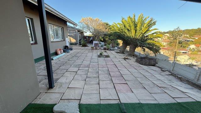 3 Bedroom Property for Sale in Mount Vernon KwaZulu-Natal