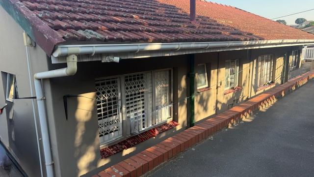 3 Bedroom Property for Sale in Mount Vernon KwaZulu-Natal
