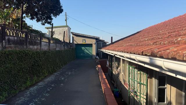 3 Bedroom Property for Sale in Mount Vernon KwaZulu-Natal