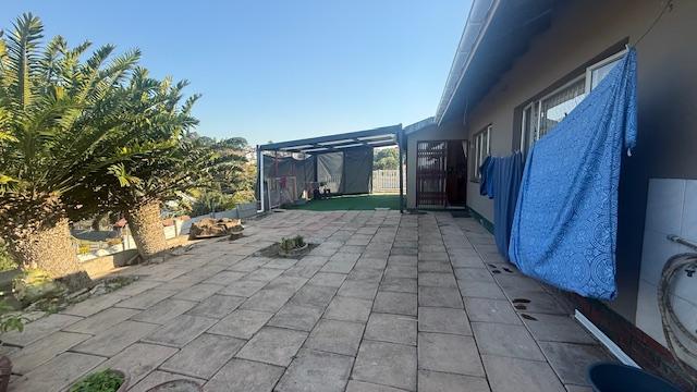 3 Bedroom Property for Sale in Mount Vernon KwaZulu-Natal
