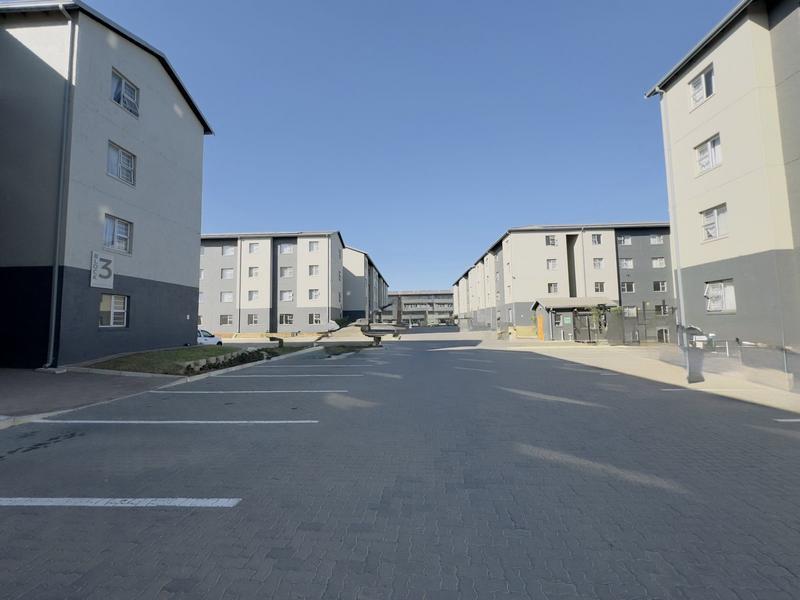 To Let 2 Bedroom Property for Rent in Kwamashu KwaZulu-Natal